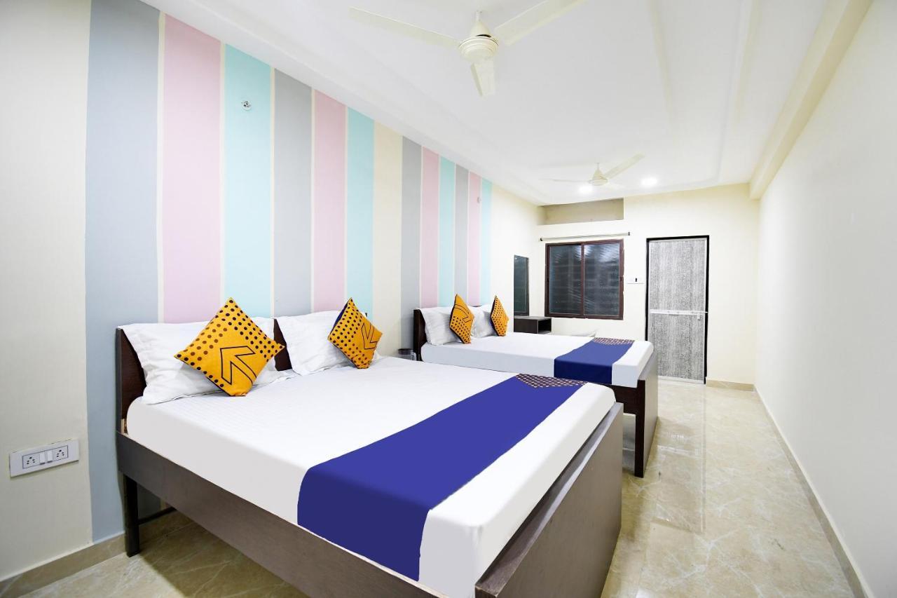 מלון Raj Nandgaon Spot On 67472 Anant Palace חדר תמונה